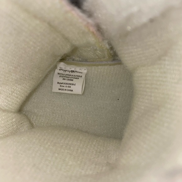 Stepping Stones Baby Faux Fur Cuff Boot NWOT - Picture 6 of 6